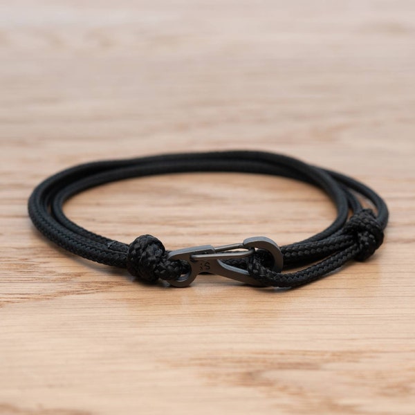 Jet Black Rope Bracelet, Carabiner Clip Wrap Bracelet, Nautical Style Rope, Mens Bracelet, Minimalist, Climbing Bracelet, PGUK