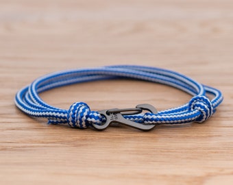 Blue and White Stripes Rope Bracelet, Carabiner Clip Wrap Bracelet, Nautical Style Rope, Mens Bracelet, Minimalist, Climbing Bracelet, PGUK