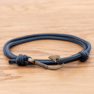 Marine blau Seil Armband, antike Bronze Fisch Haken Wickeln Armband, nautischen Stil Seil, Herren Armband, minimalistisch, Angeln Armband, PGUK