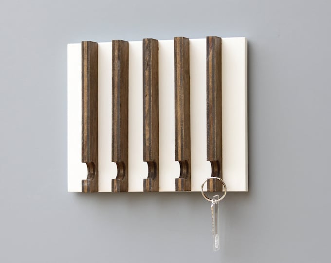 key holder for wall woodbutcherdesigns