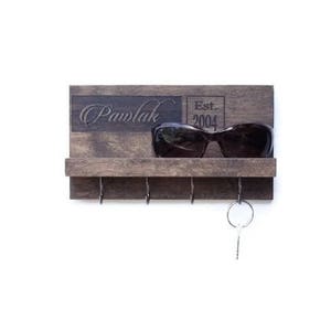 Personalized Key Rack - Custom Name, Holiday Gifts, Key Holder for Wall, Mother&#39;s Day Gift, Wedding Gift, Engraved Key Holder, Key Rack