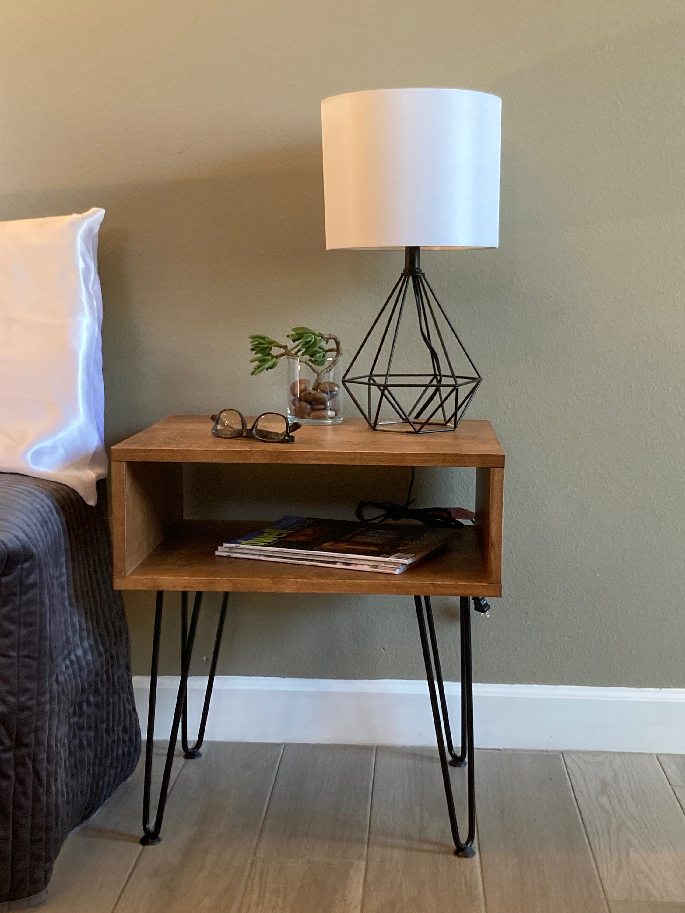  Modern Bedside Table For Bedroom