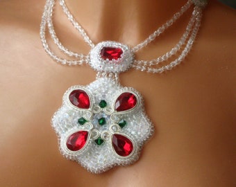 Collar angelical de colores soutache, blanco