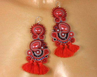 Roses. Soutache earrings with tassel.