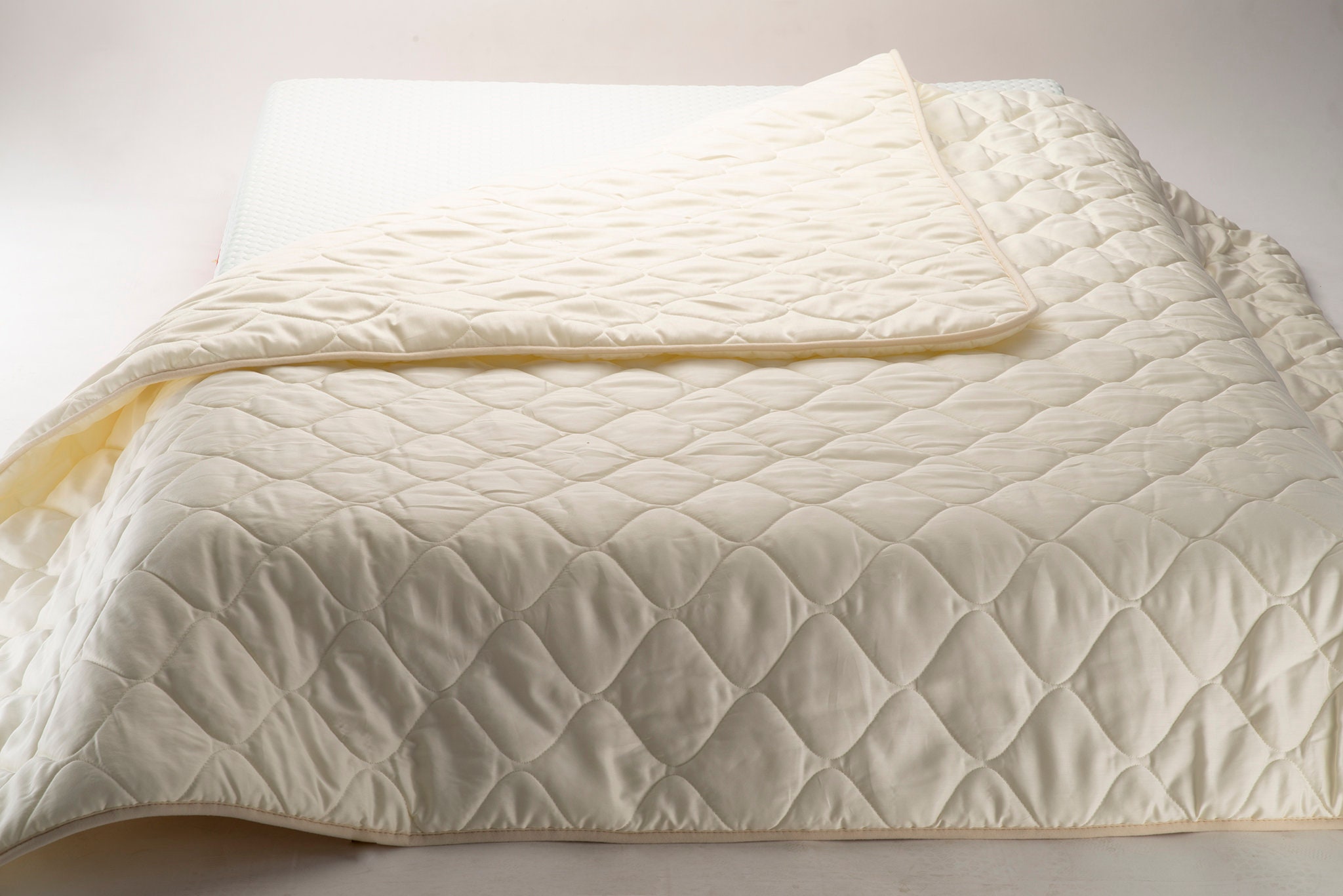 Quilted Wool Filled Duvet Insert All Sizes Creamy Or White