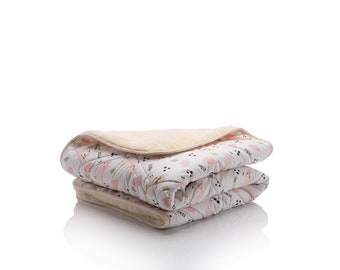 Couverture réversible en laine mérinos pour tout-petits avec côté en coton - Tailles personnalisées disponibles - Design girly avec imprimé agneau rose