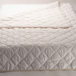 Merino Wool Quilt, Wool Duvet Cover, Wool Comforter, Housewarming Gift, Twin Bed Blanket, Cotton Sateen Blanket, Hypoallergenic Blanket image 4