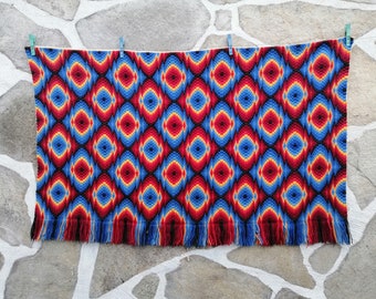 Handmade Vintage Embroidered Tapestry: Boho Wall Hanging (39.4 x 24 in)