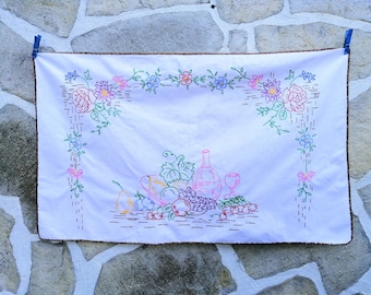 Vintage Hand Embroidered Tapestry: Bulgarian Floral Decor (34.3 x 21.1 in)