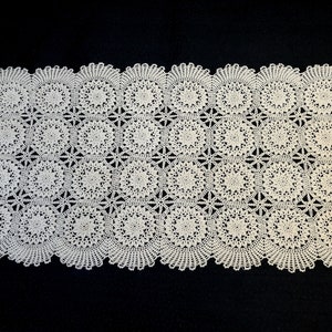 European Vintage Handmade Table Runner - 26.8 x 14.2 in / 68 x 36 cm  European Table Runner, On Sale, Folk Art Table Runner, Gift for her