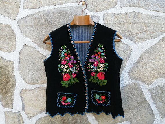 Vintage embroidered velvet vest women's vest of fo