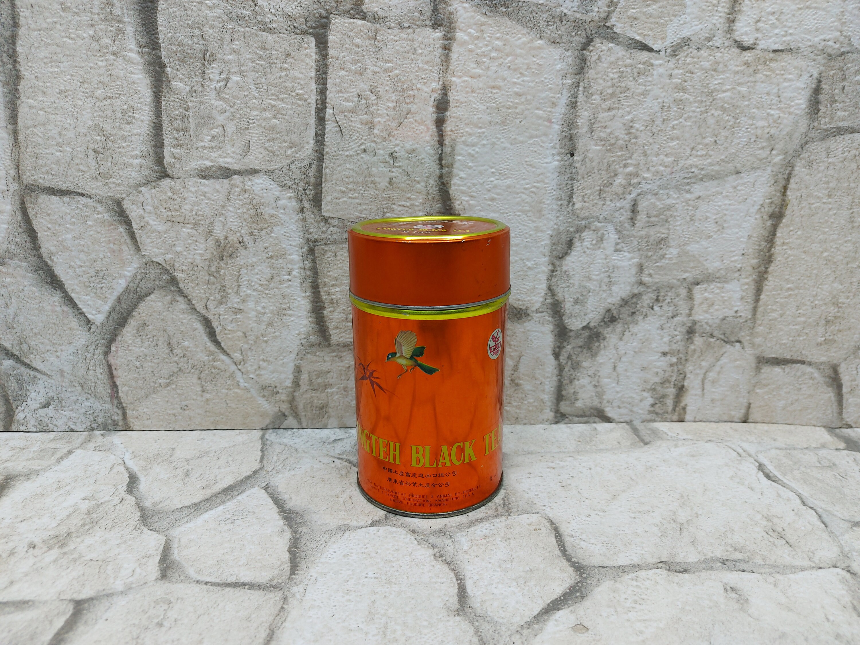 Vintage YINGTEH Black Tea Tin: Painted Bird Design, Kitchen Storage