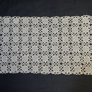 Ręcznie robiony bieżnik stołowy - 27,6 x 15 cali / 70 x 38 cm Bieżnik stołowy vintage, bieżnik europejski, w sprzedaży, bieżnik stołowy folk art, prezent dla niej