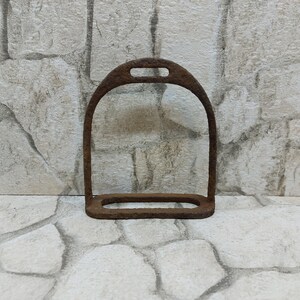 On sale Vintage Horse Stirrup, Antique Metal Iron Stirrup, Rustic Stirrup Horse Riding Iron, Farm Decor, Equestrian Decor FREE DELIVERY