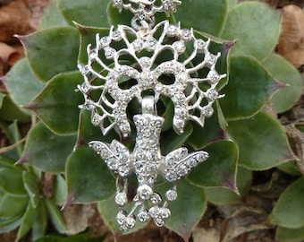 St Esprit from Normandy pendant in solid silver and Alençon paste, France, late 19th century