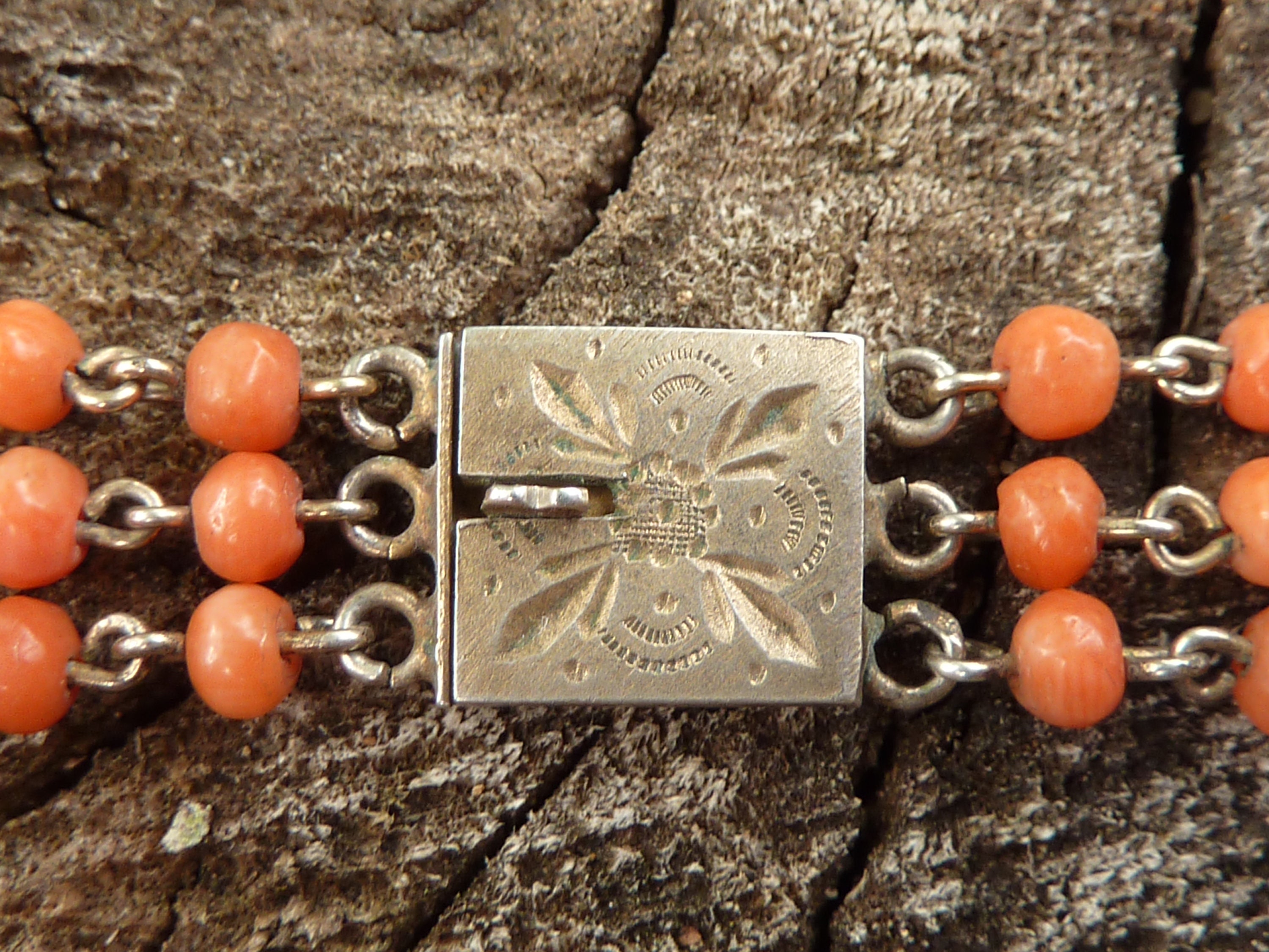 Collier Ancien Yéménite - 3 Rangs De Perles De Corail Et Argent - Occasion Très Bon État