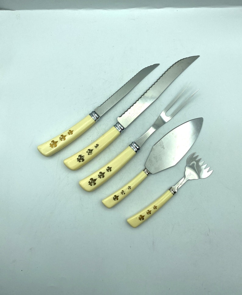 Vintage Fleur De Lis Cutlery, 13 Piece Set image 2