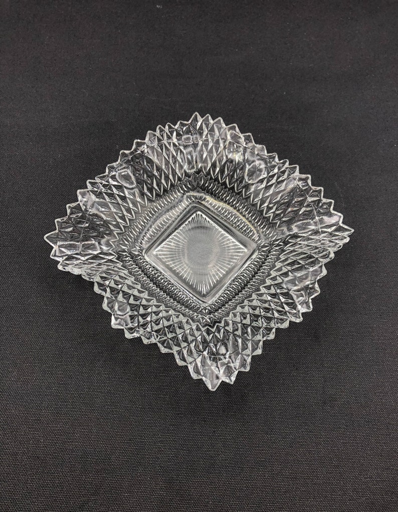 Vintage Indiana Diamond Point Mint or Candy Dish