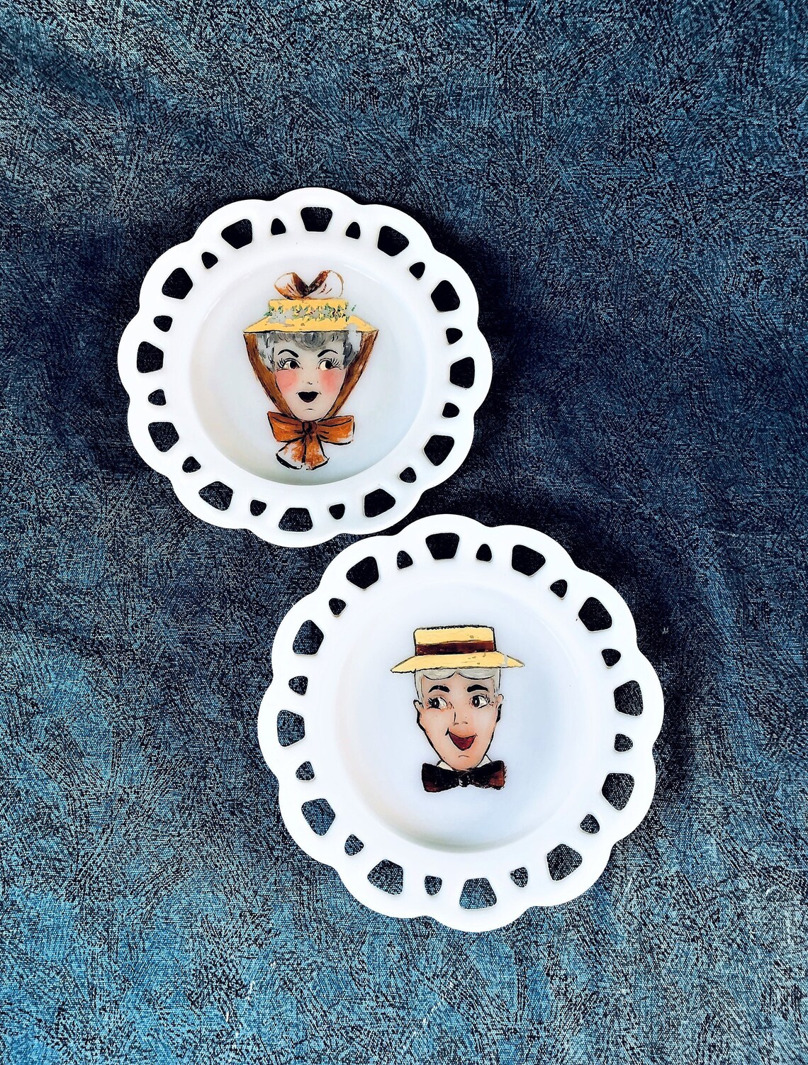 Vintage Lace Edge Milk Glass Salad Plates With Hand Painted Etsy