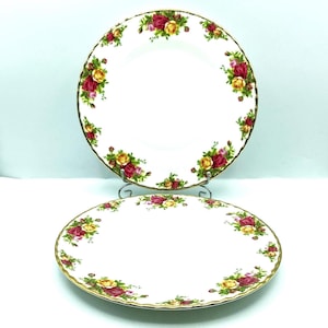 Vintage Royal Albert Old Country Roses Dinner Plates, Set of 2