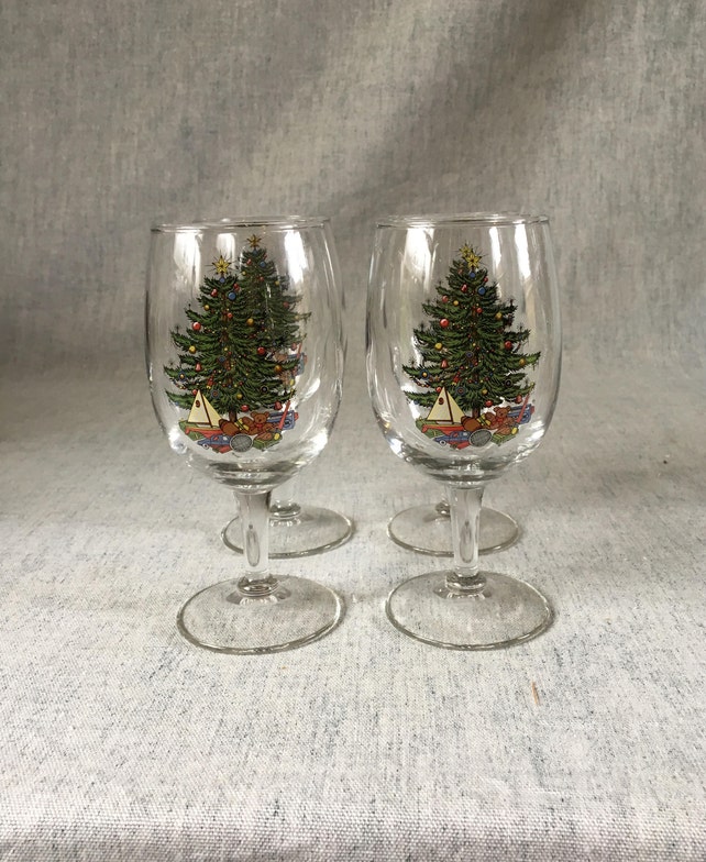 vintage cuthbertson christmas tree wine glasses set of 4 etsy christmas tree wine glasses