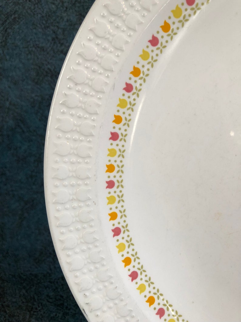 Vintage Corning Centura April Tulip Dinner Plate