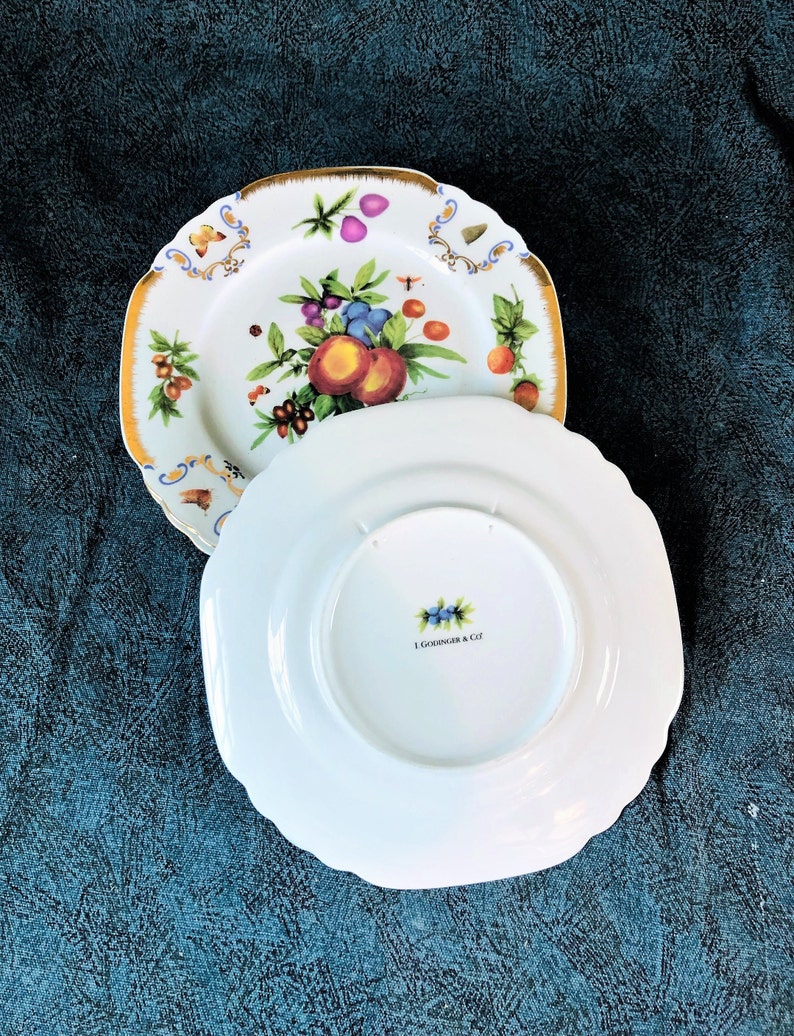 Godinger Yorkshire Salad or Wall Plates Set of 4