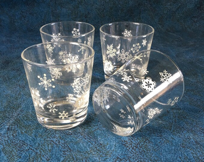 Vintage Old Fashioned Low Ball Glasses With Snowflakes, Christmas