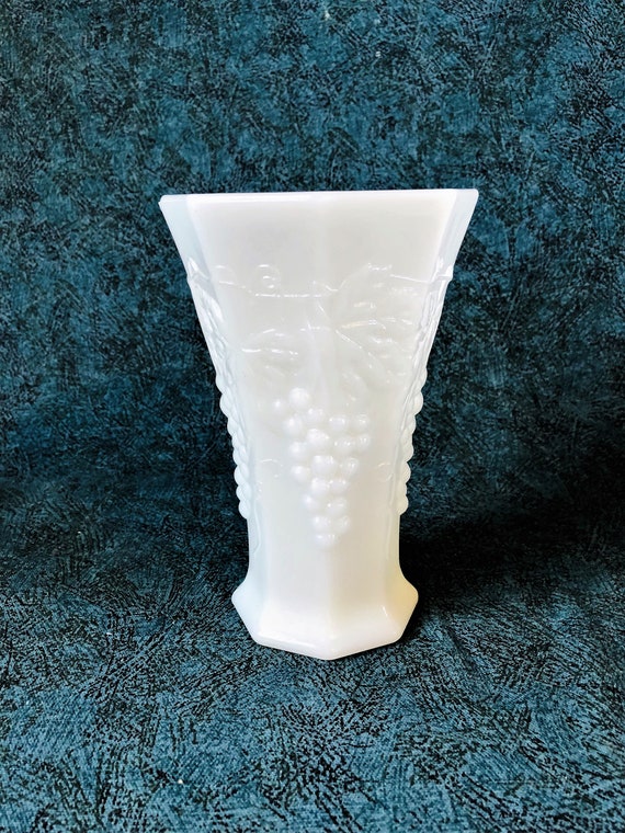 Milk Glass Vases Set Of 3 Wedding Vases Instant Collection Etsy