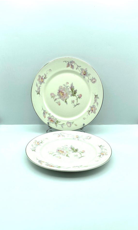 Vintage Warwick China Silver Moon Dinner Plates, Set of - Main Image