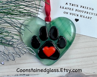 Green Heart Ornament with a Paw Print, Fused Glass Dog Paw Print Ornament, Cat Paw Print, Pet Gifts, Glass Ornament, Christmas Tree Decor