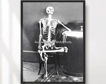 Skelett Wartezimmer Kunstdruck | Gothic Wohndekor