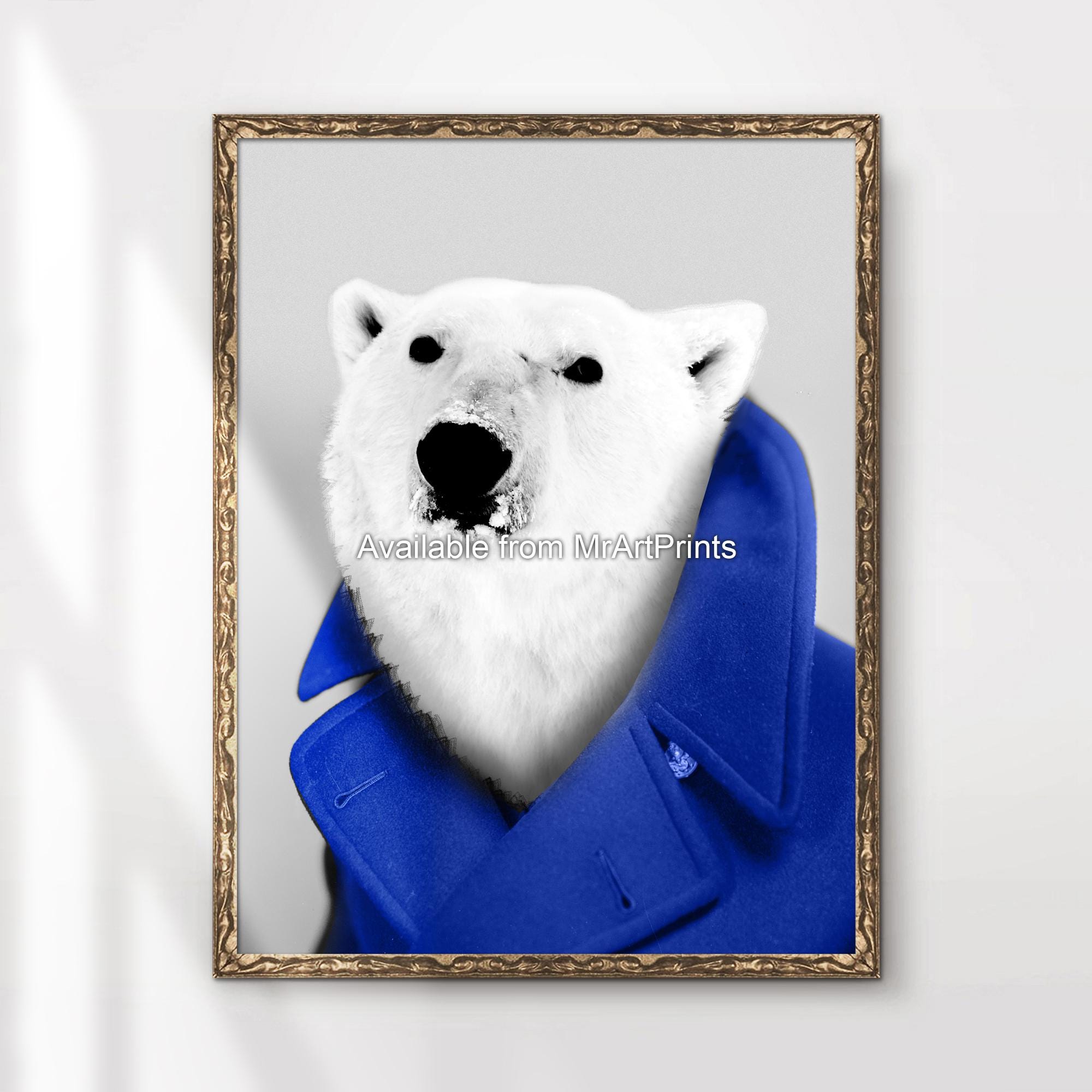 面白いホッキョクグマの肖像画アートプリント：服を着た風変わりな動物