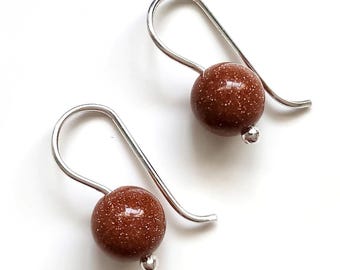 Pendientes de Aventurina, joyeria hecha a mano, regalo original para ella, joyeria con piedras, pendientes de bola de colgar pequeños