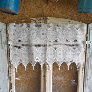 Pretty Lace Curtain Pelmet Valance Handmade Crochet French Vintage