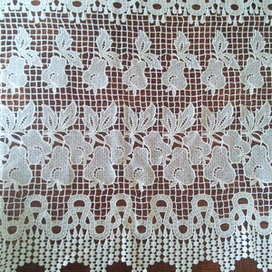 Lace Curtain Pelmet Valance Pears French Vintage Retro Scalloped 1970s