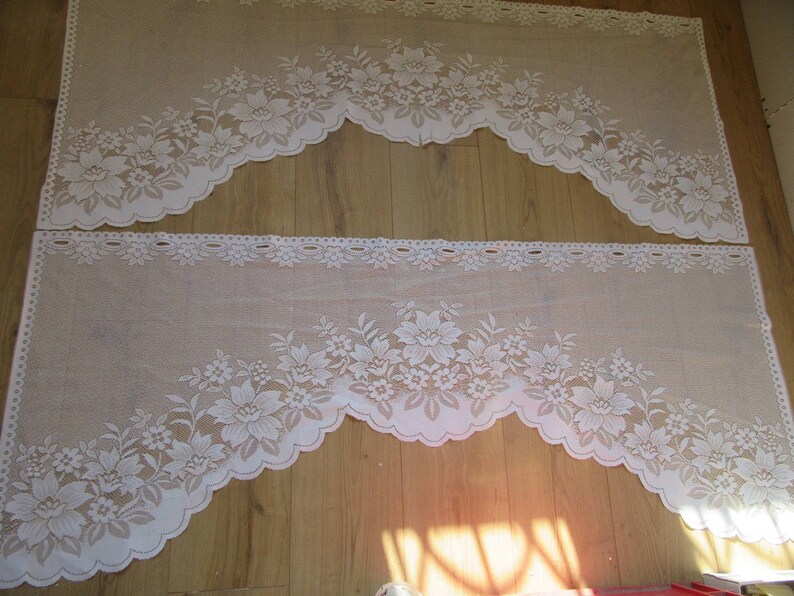 Pair of Lace Curtain Pelmets Valance Floral French Vintage Retro Scalloped.