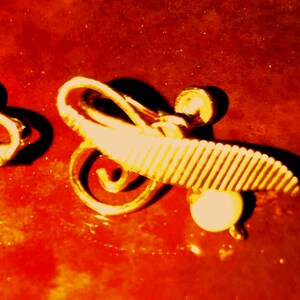 Vintage Cultured Pearl 12K Gold Filled Earrings: A&Z Screw Back Design