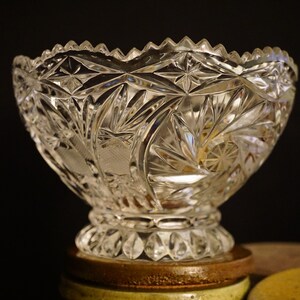 Vintage Cut Crystal Bowl, Lead Crystal Bowl Pedestal Base, Round Pinwheel Designed Glass Bowl, Sawtooth Rim, Heavy Medium Sized Crystal Bowl
