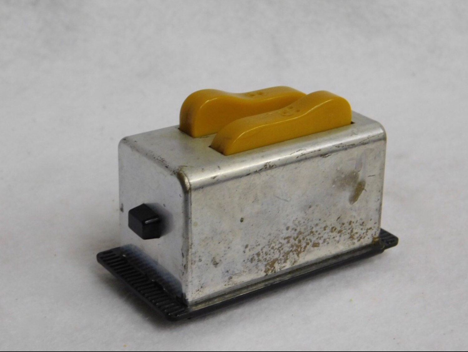 Art & Collectibles Figurines & Knick Knacks Vintage toaster salt and pepper set Collectibles