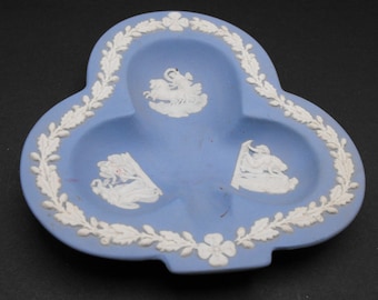 Wedgewood Made in England Jasperware Clover Dish - Blue