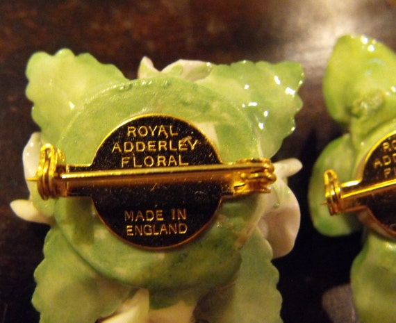 Pair of Lapel Pins - Royal Adderley Floral - Made… - image 5