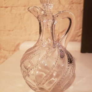 Vintage Clear Glass Cruet: Decorative Oil Dispenser (6&quot; Tall)
