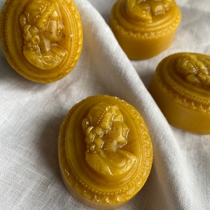 1.5 ounce Pure Beeswax Molded Sewing Cake Cameo