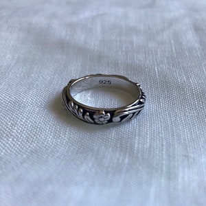 Historical Style Sterling Silver Floral Scroll Posy Promise Stacking Ring