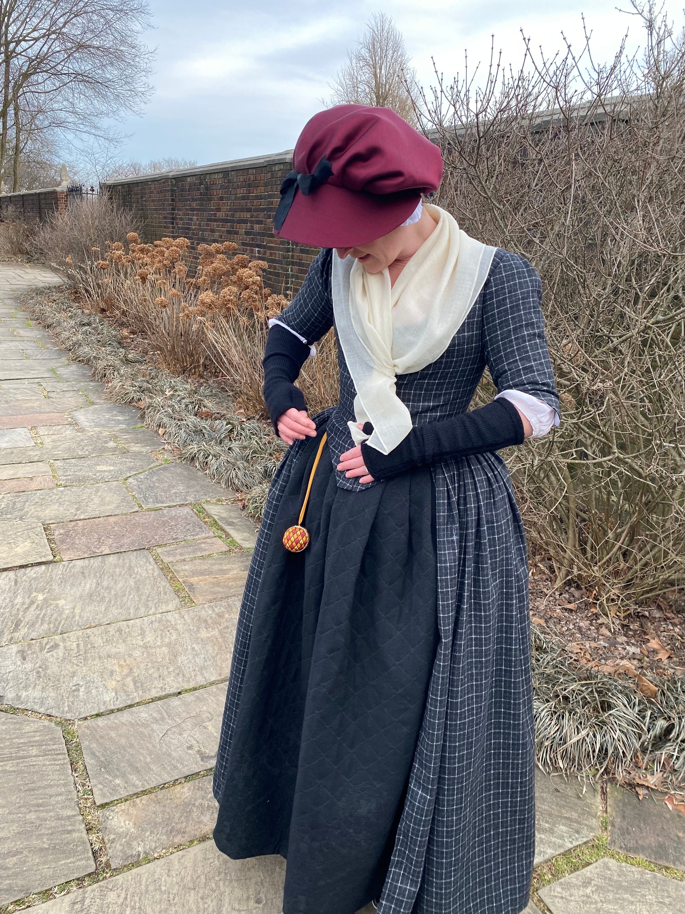 小物 argue SQUARE WOOL GAUZE STOLE 小物 argue SQUARE WOOL GAUZE STOLE Textured Wool Gauze Scarf
