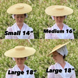 K&ouml;nnte beinhalten: Vier Strohh&uuml;te in verschiedenen Gr&ouml;&szlig;en werden vor einem Hintergrund aus gr&uuml;nem Laub gezeigt. Die Gr&ouml;&szlig;en sind mit "Klein 35.5 cm", "Mittel 40.6 cm" und "Gro&szlig; 45.7 cm" beschriftet. Die H&uuml;te haben eine breite Krempe und eine runde Krone.