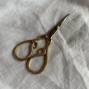 Novelty Style Golden Serpent Embroidery Scissors