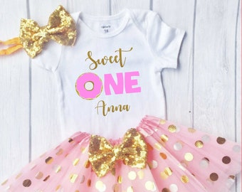Donut Birthday Outfit, Baby Girl 1st Birthday Outfit, Sweet One, first Birthday dress Personalized 1st Birthday Tutu Outfit