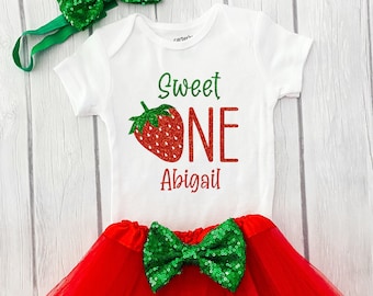 Strawberry Birthday Outfit, Baby Girl 1st Birthday Outfit, Sweet One, first Birthday dress Personalized 1st Birthday Tutu Outfit